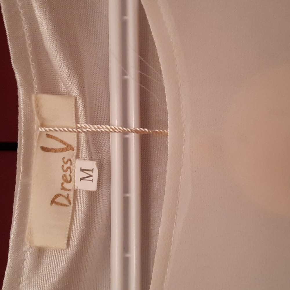 Dress - Picture 2 of 4